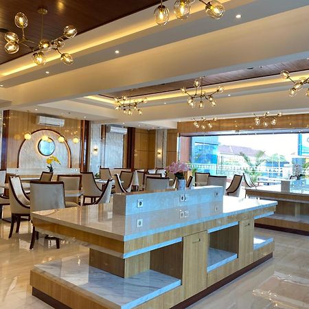 City Of Aventus Hotel - Denpasar Luaran gambar