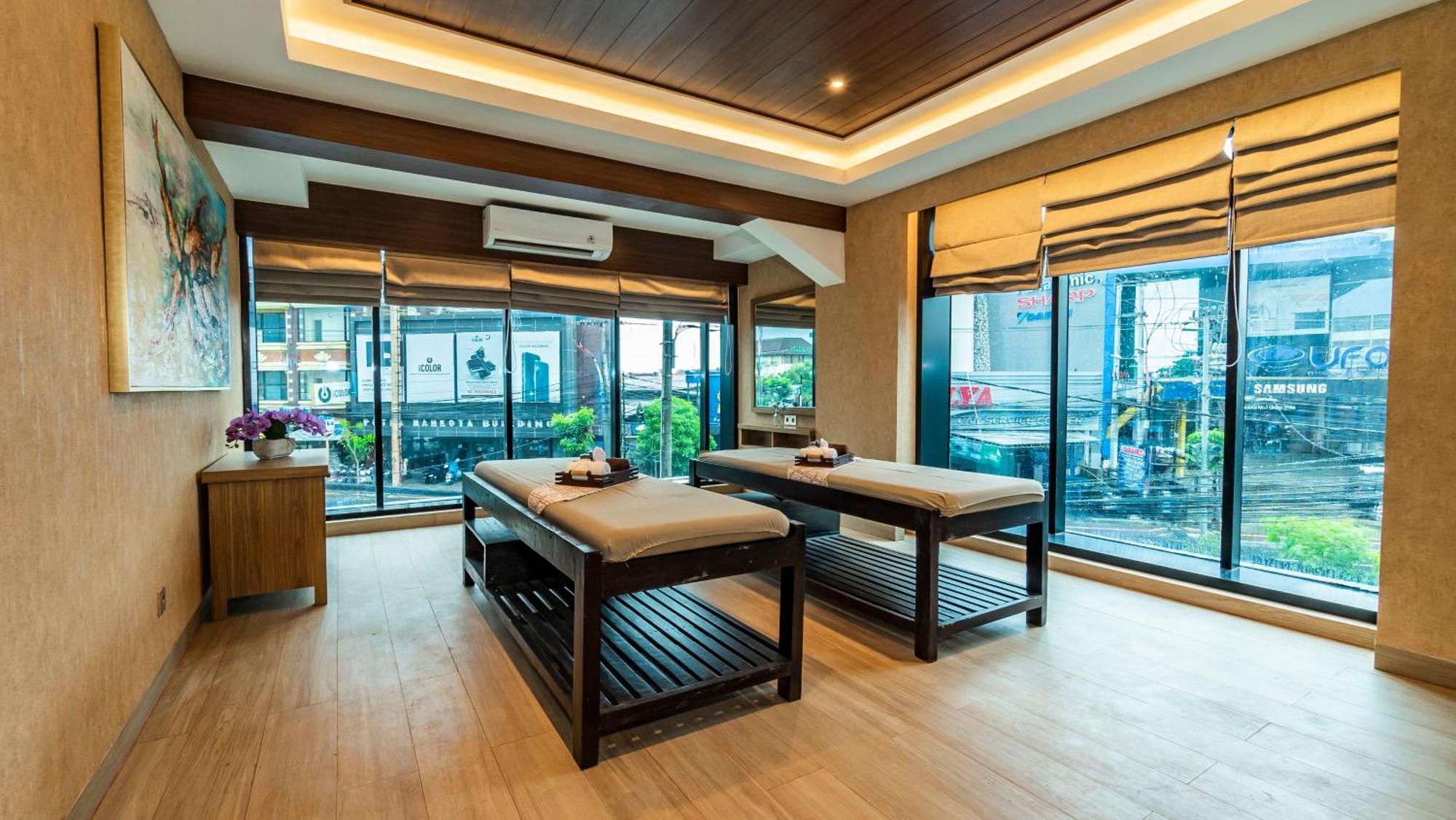City Of Aventus Hotel - Denpasar Luaran gambar