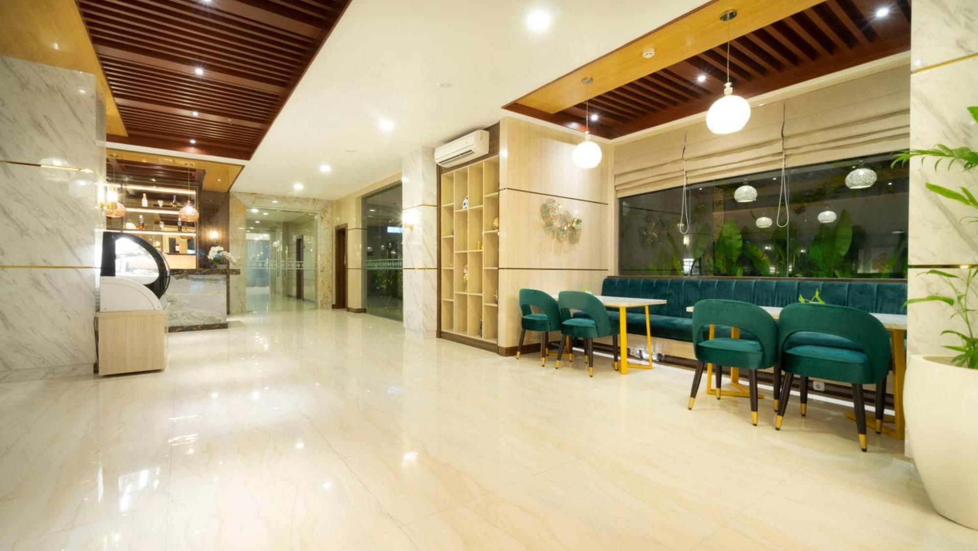 City Of Aventus Hotel - Denpasar Luaran gambar