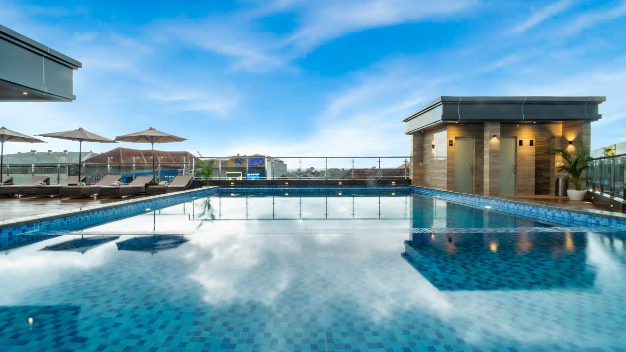 City Of Aventus Hotel - Denpasar Luaran gambar