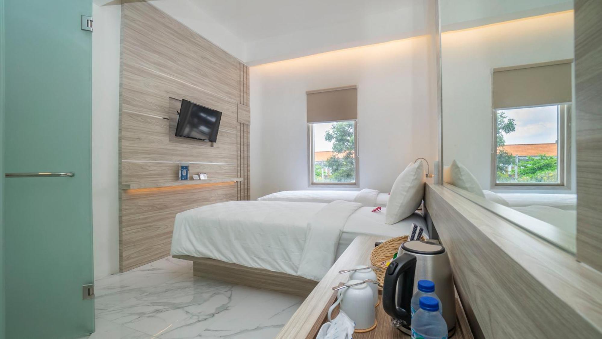 City Of Aventus Hotel - Denpasar Bilik gambar